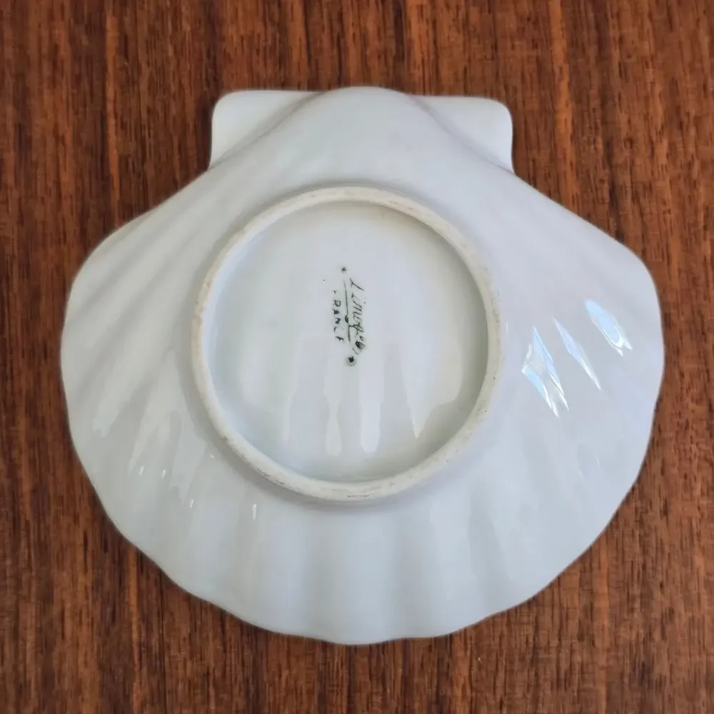 Vintage Limoges Porcelain Sea Shell Trinket Dish Paris Coat of Arms Heritage